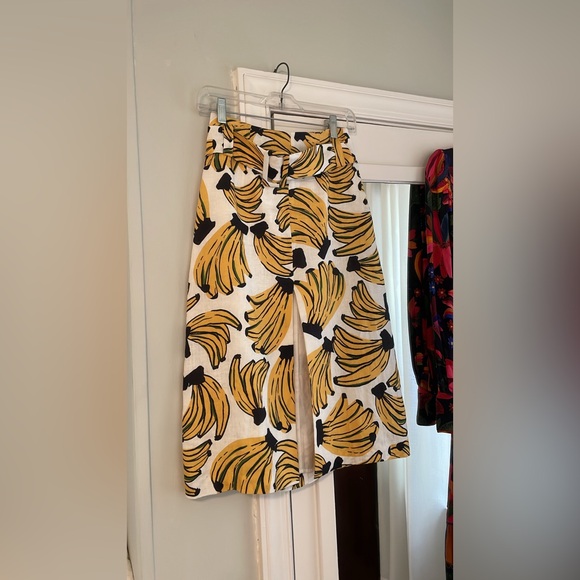 FARM Rio Bossa Banana 🍌 Pencil Skirt - Picture 2 of 4